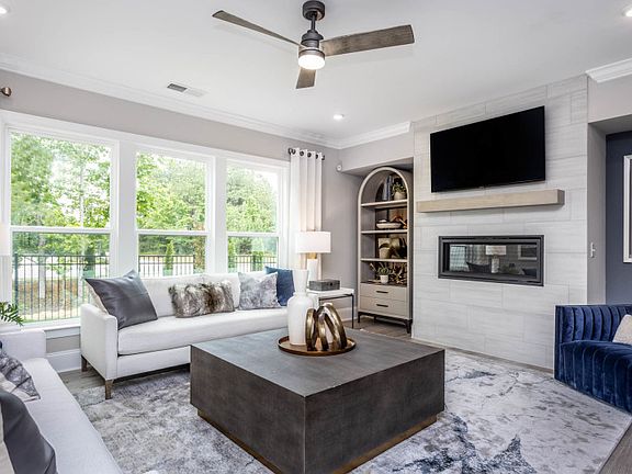 Bright and spacious gathering room