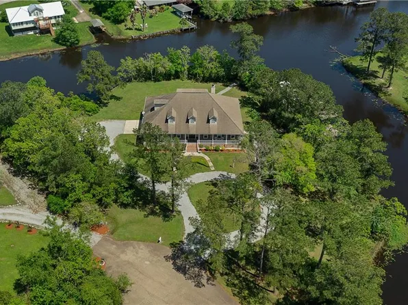 59145 W Harbor Ln, Lacombe, LA 70445