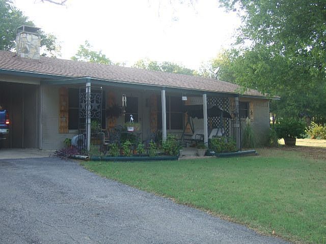1st image of 811 Lakewood Dr