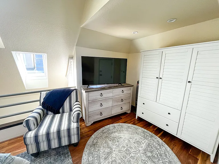 815 Salem Ct — Photo 18