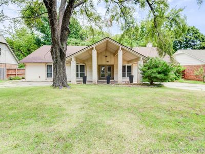 8415 S Louisville Ave, Tulsa, OK, 74137