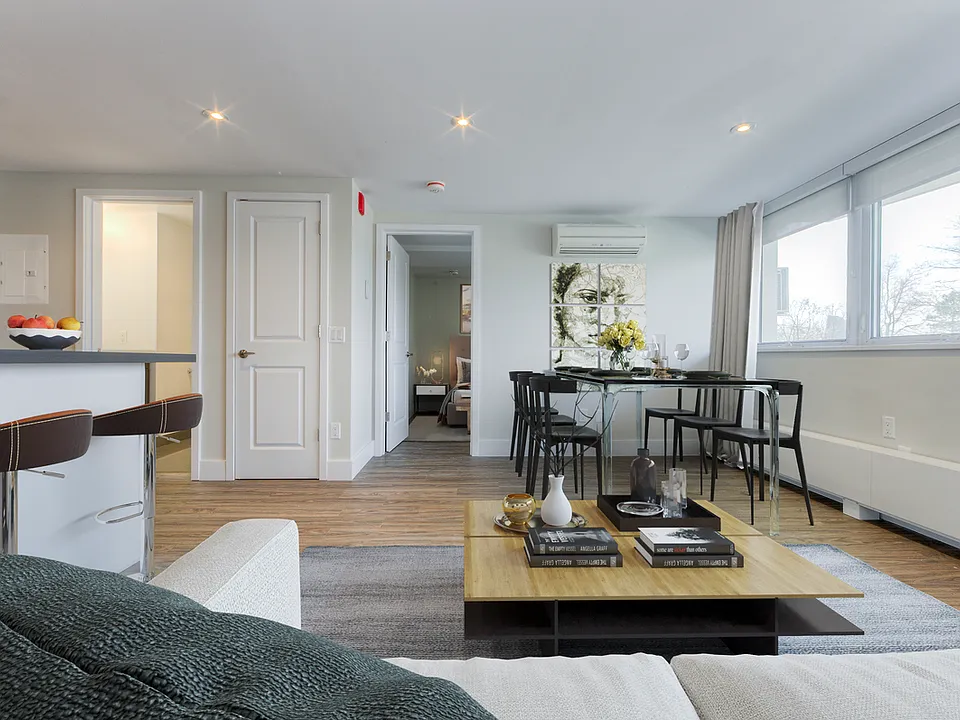 24 Leith Hill Rd