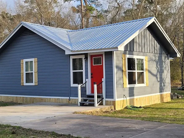 740 Hargraves St, Kountze, TX 77625