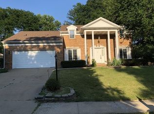 6608 N Talisman Ter, Peoria, IL 61615