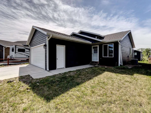 2927 Hutt Ct, Rapid City, SD 57703