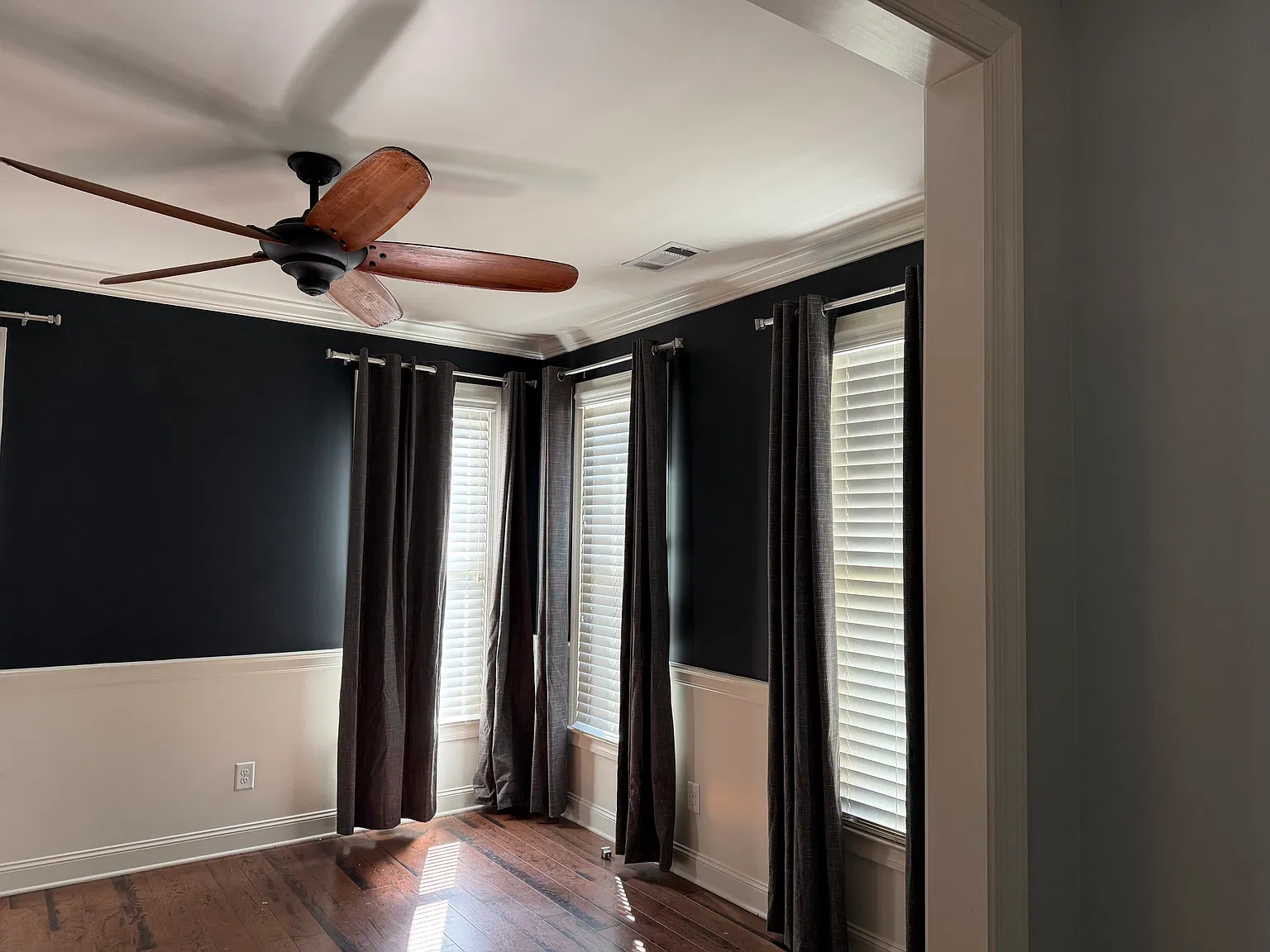 4 bed, 3.5 bath, 2643 sqft, $3,900 — Photo 1
