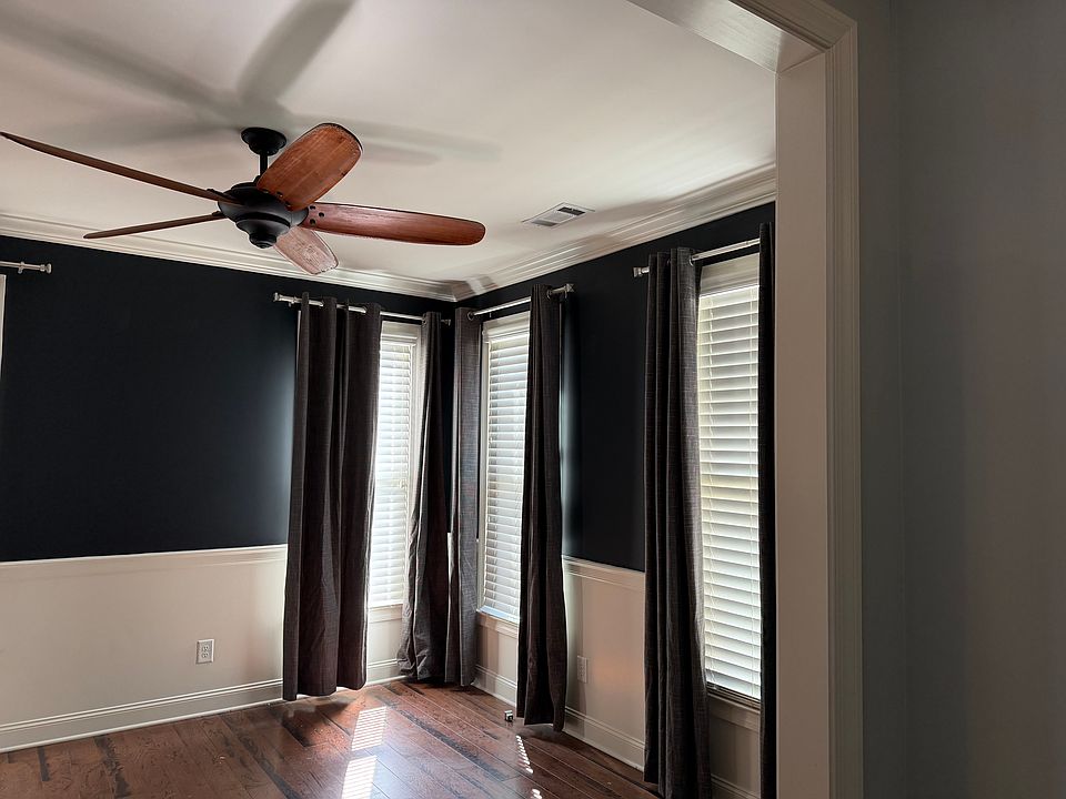 1st image of 2895 Anderson Cir SE