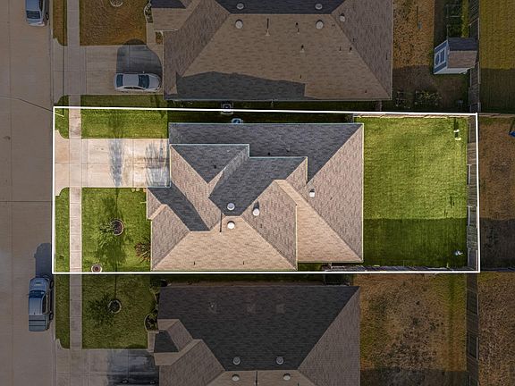 2nd image of 22815 Tuscany Ridge Ln