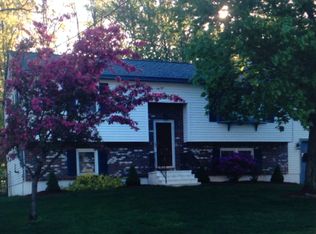 8 Michael Ave, Derry, NH 03038