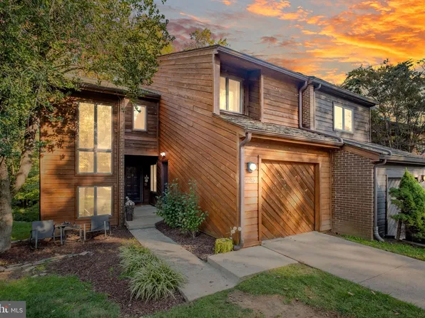 2245 Cedar Cove Ct, Reston, VA 20191