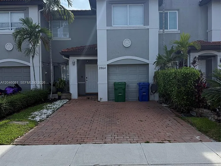 2864 SW 129th Ave — Photo 3