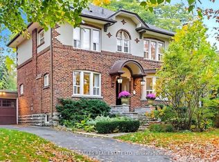 202 Dinnick Cres, Toronto, ON M4N1M3