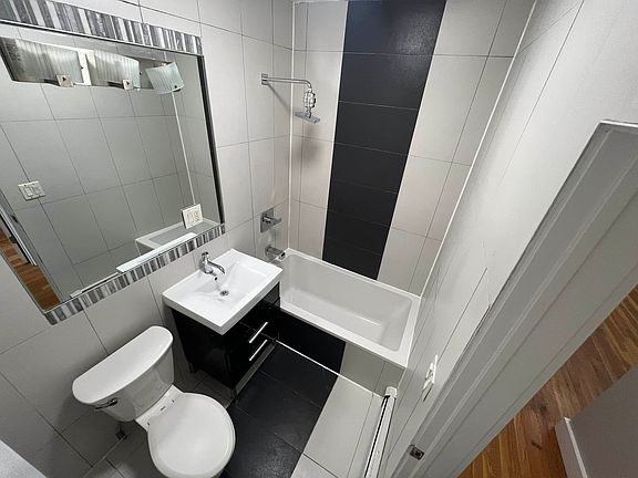 5th image of 816 Mac Donough St #3