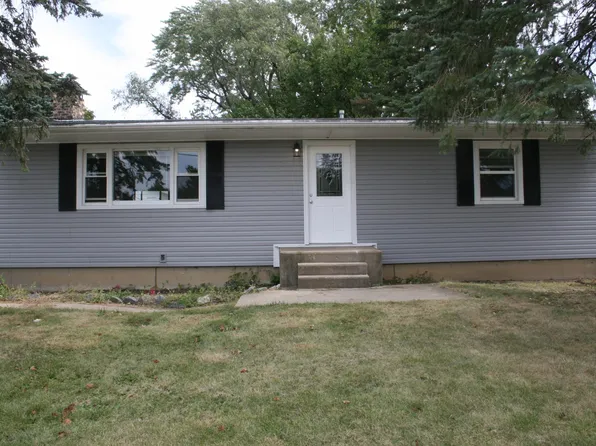 1513 Green St, Peru, IL 61354