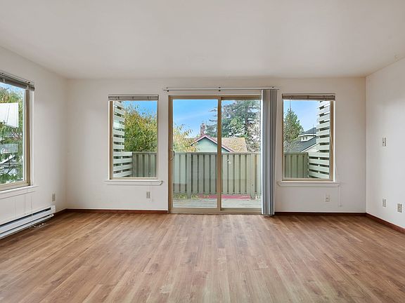 5th image of 4312 Francis Ave N APT 204