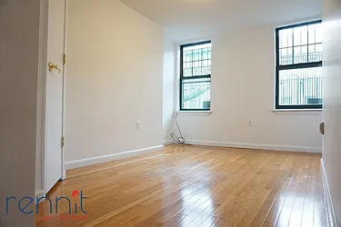 Rented by Rennit Inc.