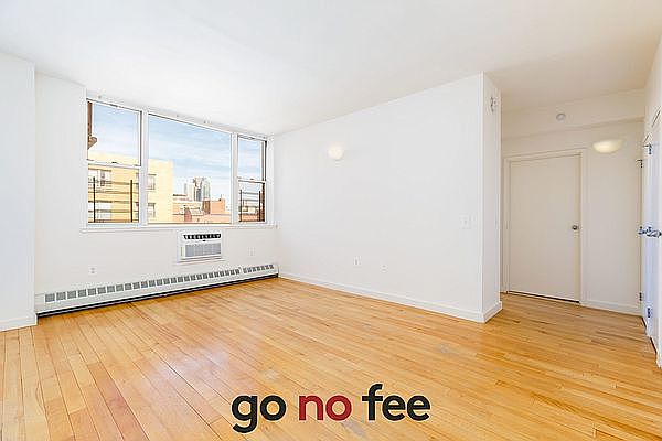 1st image of 444 Manhattan Ave #8CC