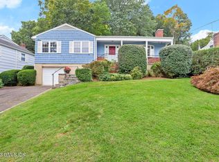 46 Hunt Ter, Greenwich, CT 06831