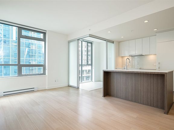 4th image of 1308 Hornby St #706