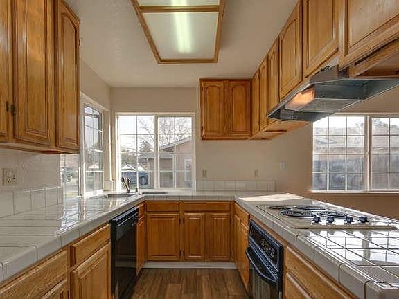 5th image of 8520 Sun Florin Dr