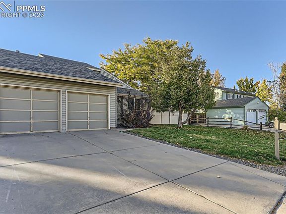 2nd image of 18272 E Crestline Cir