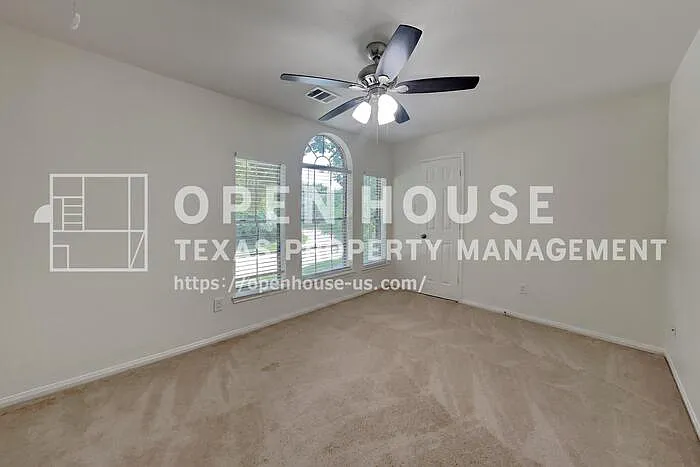 1611 Sterling Village Dr — Photo 12