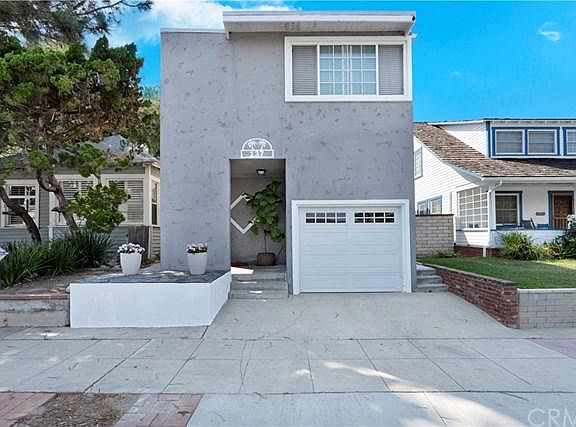 3rd image of 137 13th St