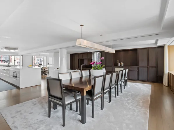 799 Park Avenue image 4 of 11