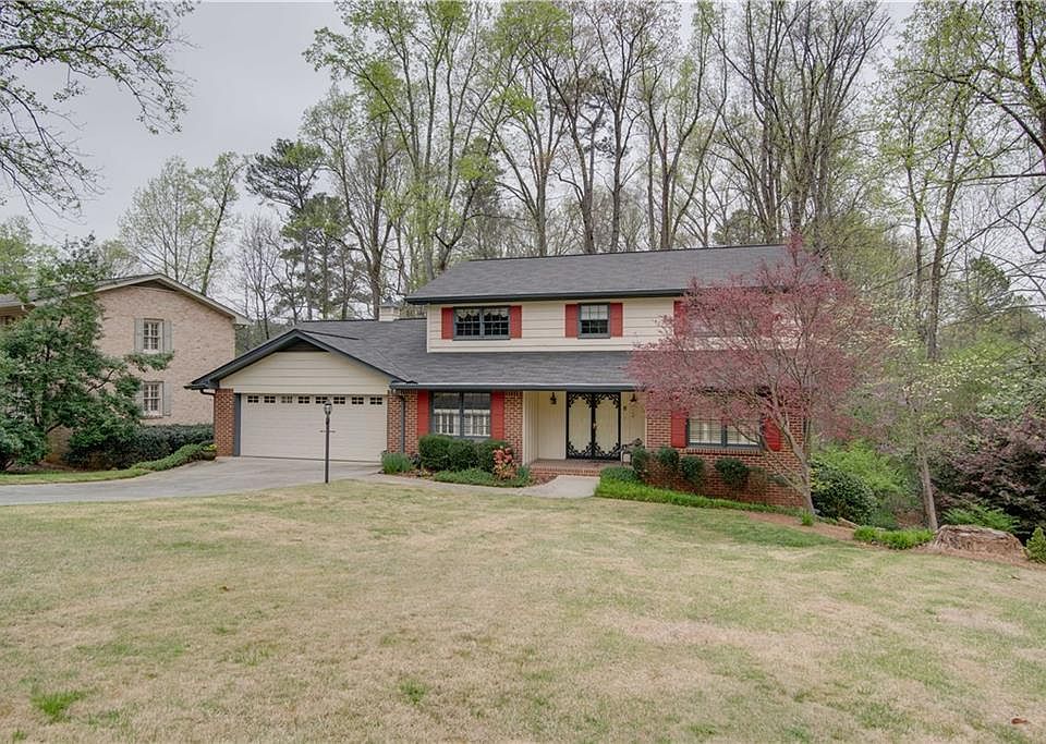 1st image of 2679 Regency Dr E