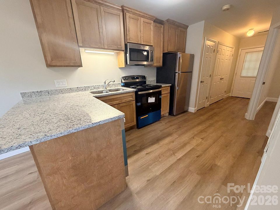 1st image of 412 Killian Ave