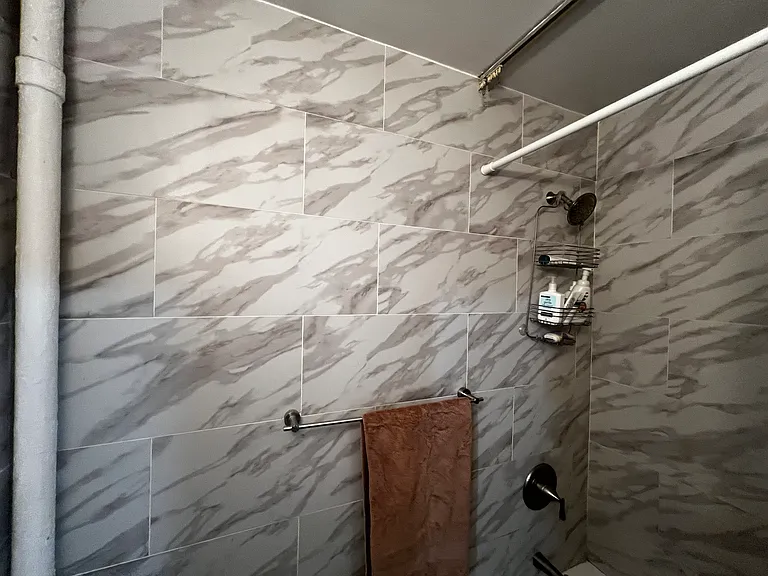 208 E 32nd St #3A — Photo 9