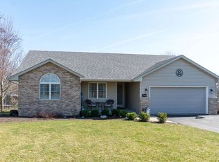 W3759 Deer Dr S, Lake Geneva, WI 53147