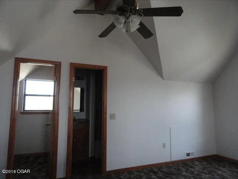 1219 Hill St — Photo 5