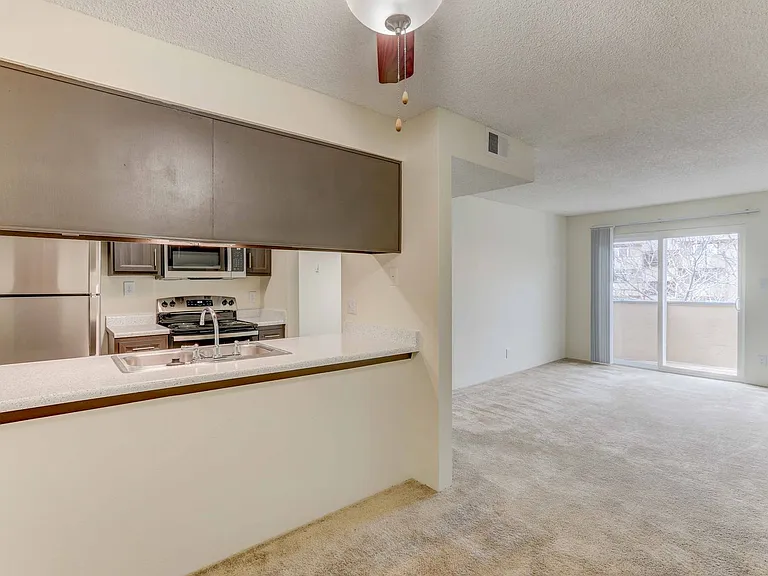 Americana Lakewood Apartments — Photo 16