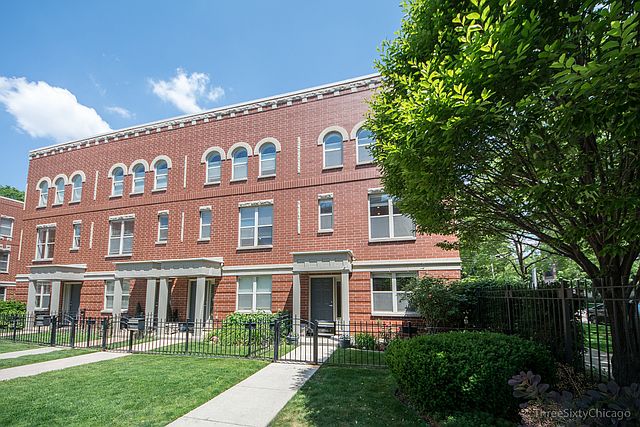 1st image of 4646 N Greenview Ave Unit 1