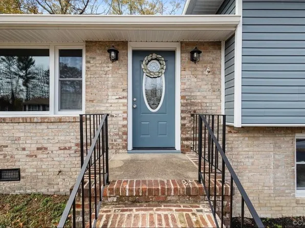 1224 W Roslyn Rd, Colonial Heights, VA 23834