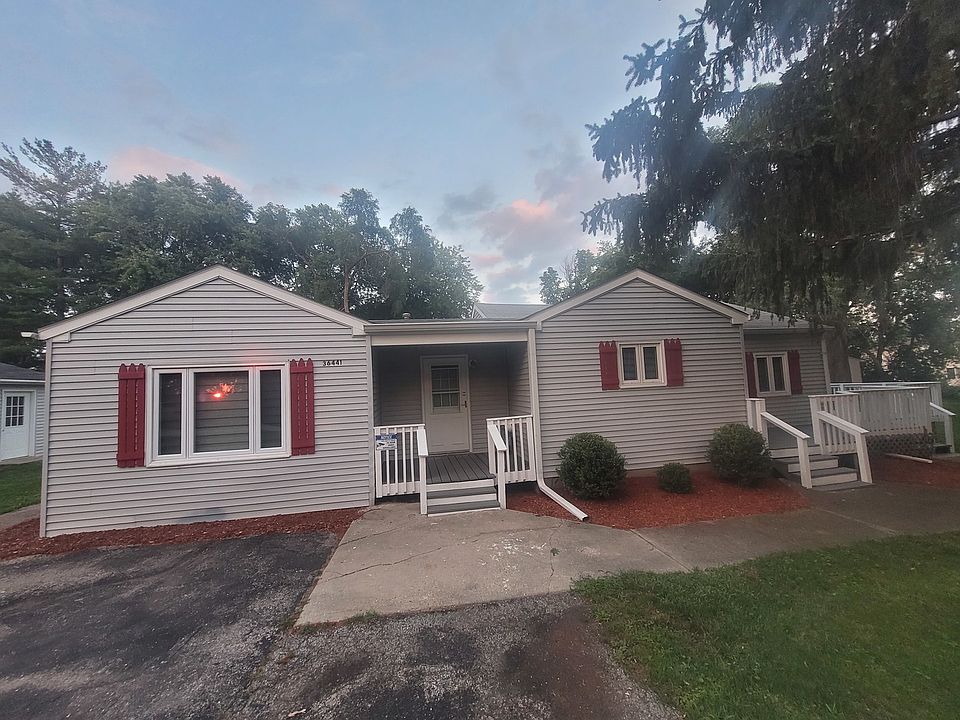 1st image of 36441 N James Ct