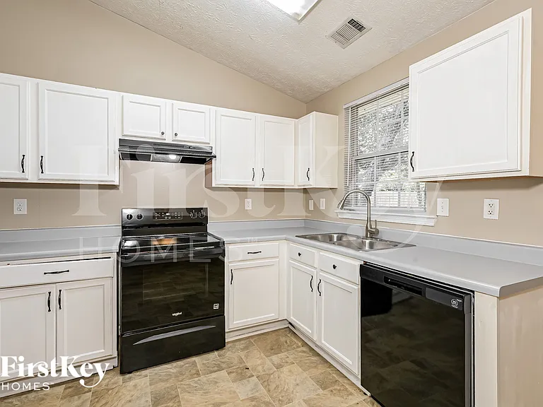1580 Willow River Run — Photo 8