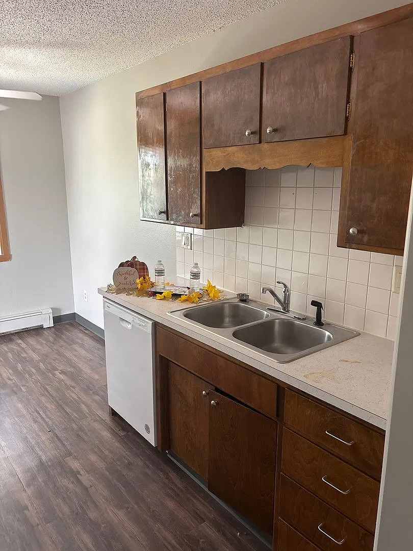 Westview Apartments — Photo 3