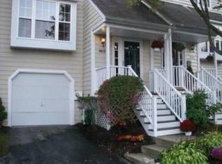 907 Harbour Ridge Ln, Downingtown, PA 19335