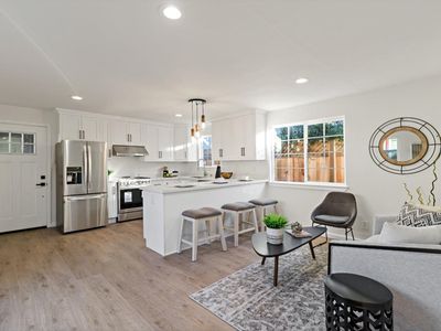 1127 Carlton Ave, Menlo Park, CA, 94025