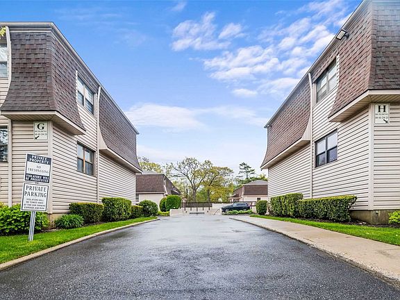 2nd image of 1337 Broadway APT D21
