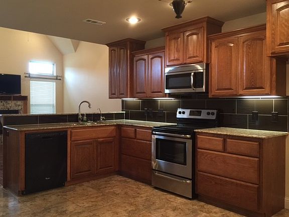 4th image of 3302 SW Stonepoint Ave