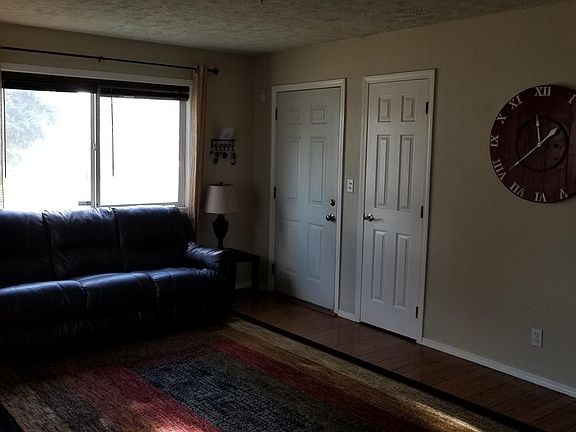 2nd image of 421 E Nordin Ave