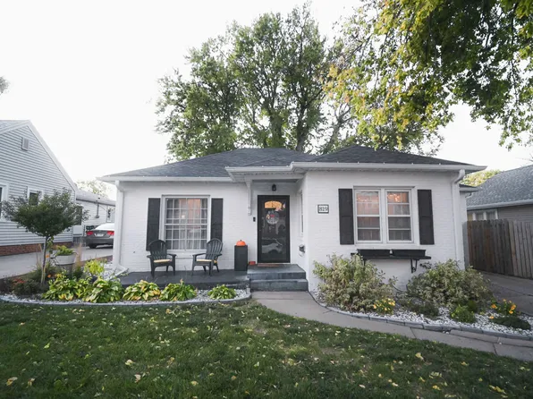 819 N Briggs Ave, Hastings, NE 68901