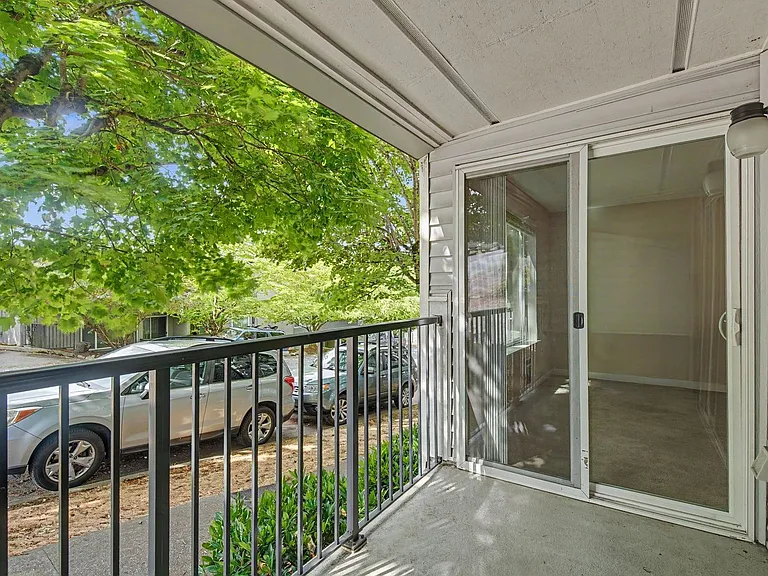 9200 Greenwood Ave N #107 — Photo 15