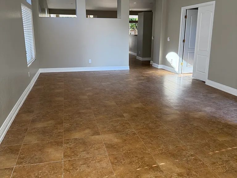 1850 W Desert Ln — Photo 3