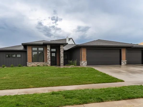 1547 Shannon Oaks Blvd NE, Rochester, MN 55906