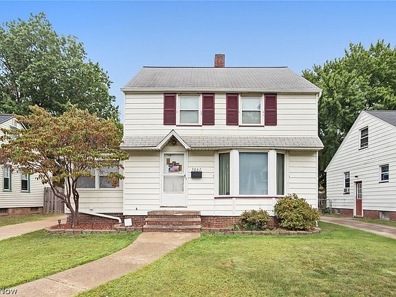 4th image of 3067 W 137th St