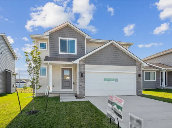 711 NE Meadow Landing Dr, Ankeny, IA 50021